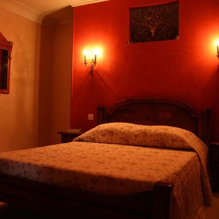 L'Aleandra Hotel Castellar Ngoại thất bức ảnh