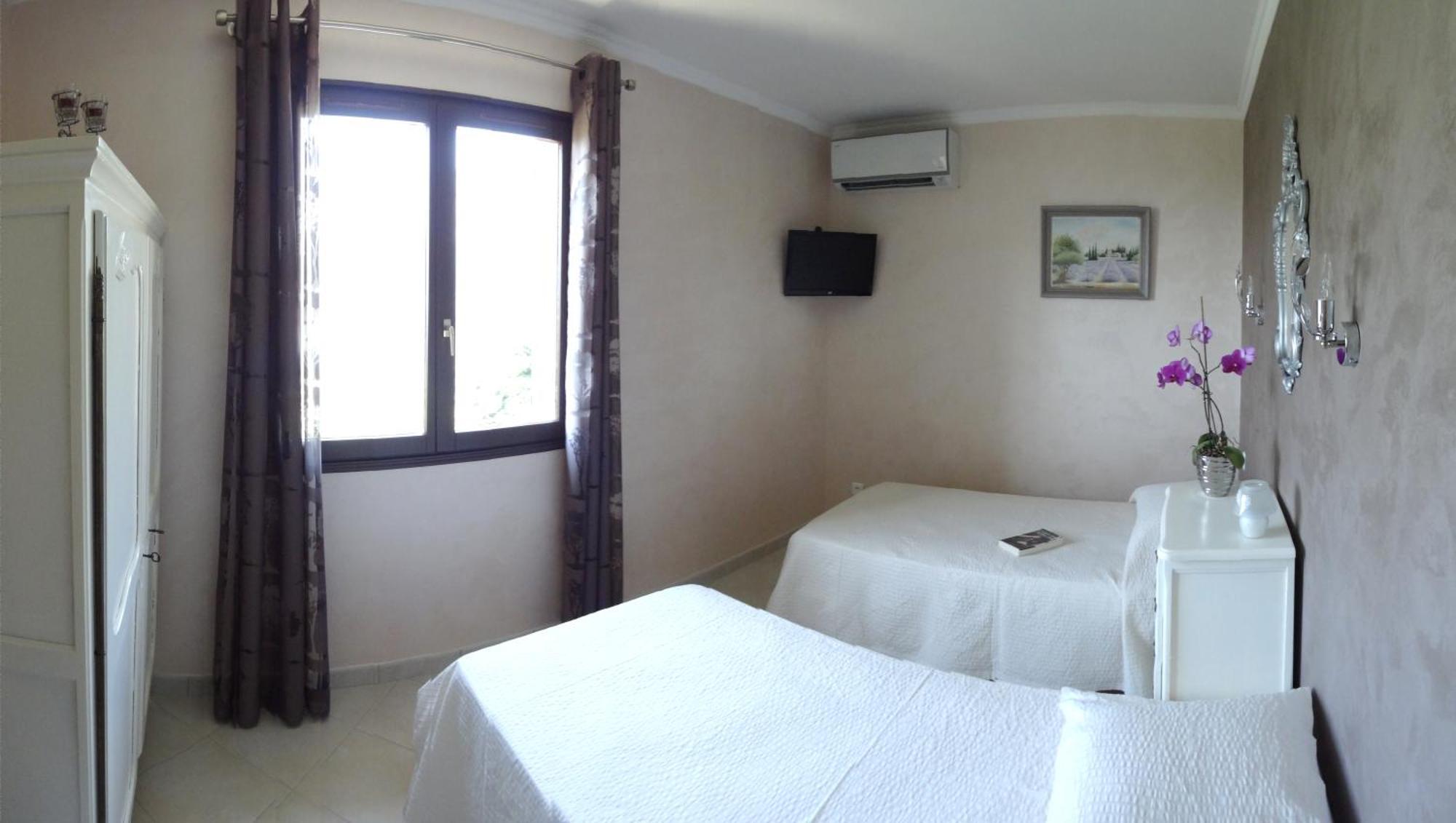 L'Aleandra Hotel Castellar Ngoại thất bức ảnh